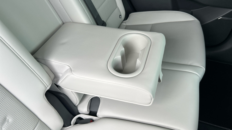 Hyundai SANTA FE 1.6 TGDi 239 Hybrid Ultimate 5dr 4WD Auto Hybrid Estate